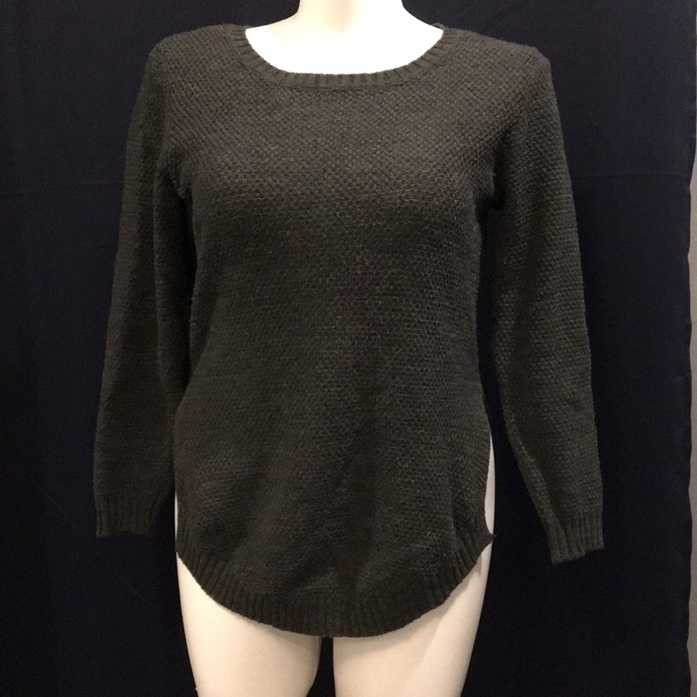Rue 21 juniors size small grey knitted sweater